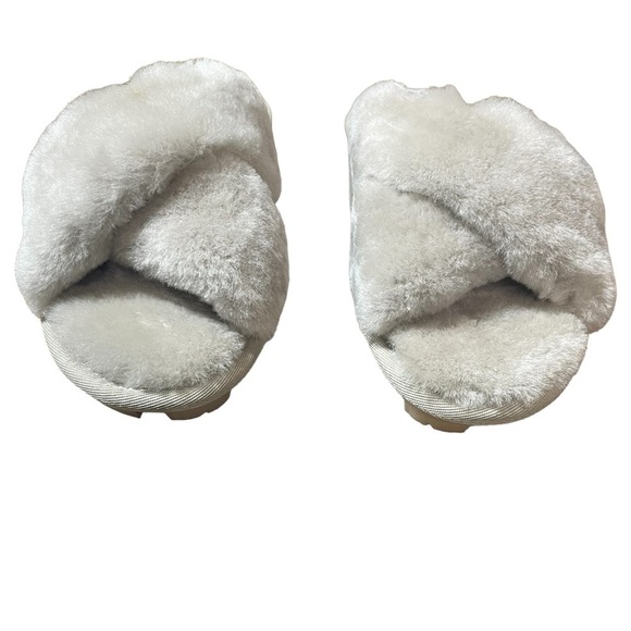 UGG Fuzzette Fluffy Cross Strap Sheepskin Slippers Goat Silver Grey NEW Size 5 - Picture 3 of 11